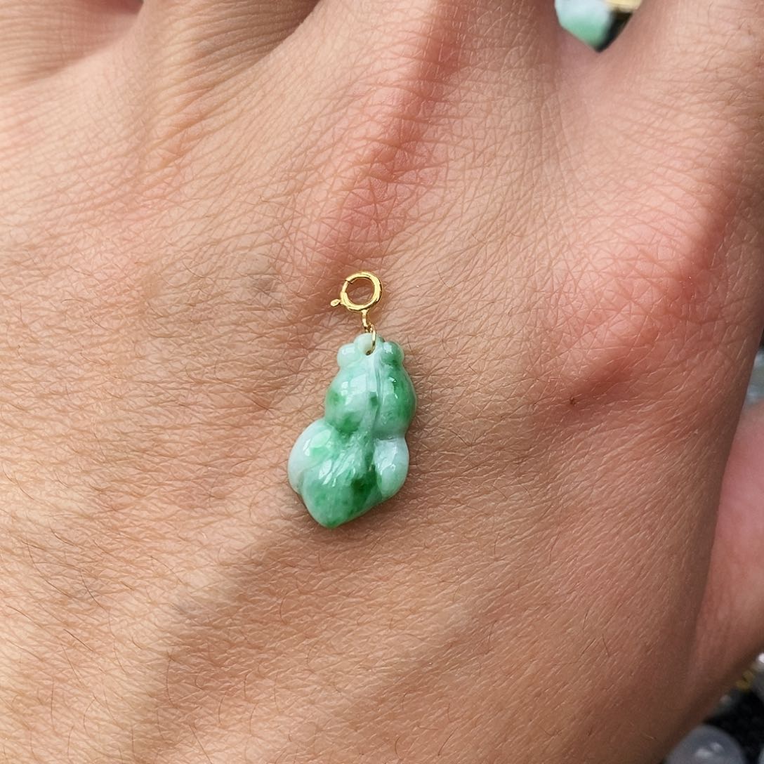 翡翠颈饰18K金镶嵌金鱼