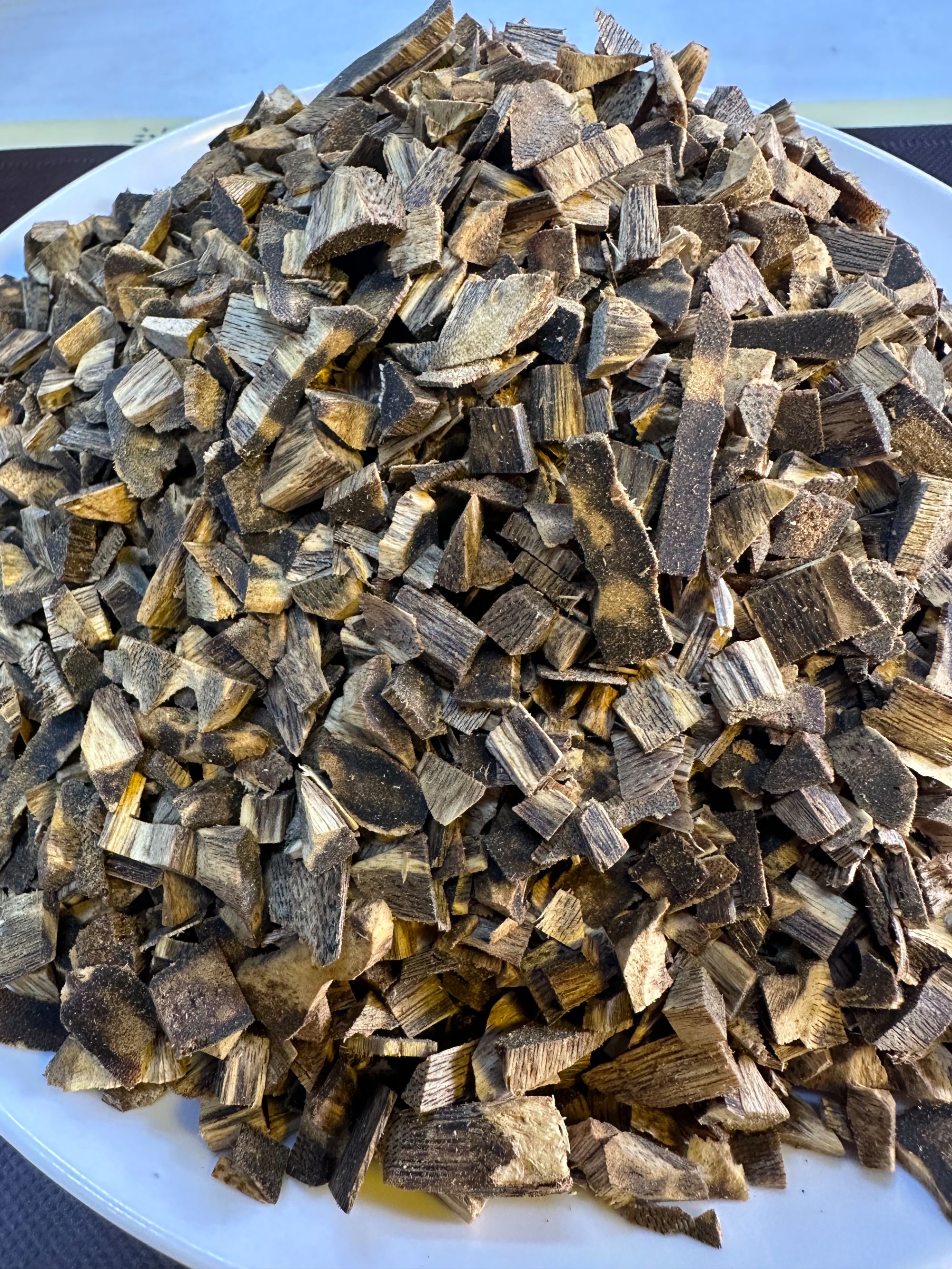 沉香《钟鼎沉香》高油沉水浮香港虎斑棋片料熏香料养珠料多样性发1