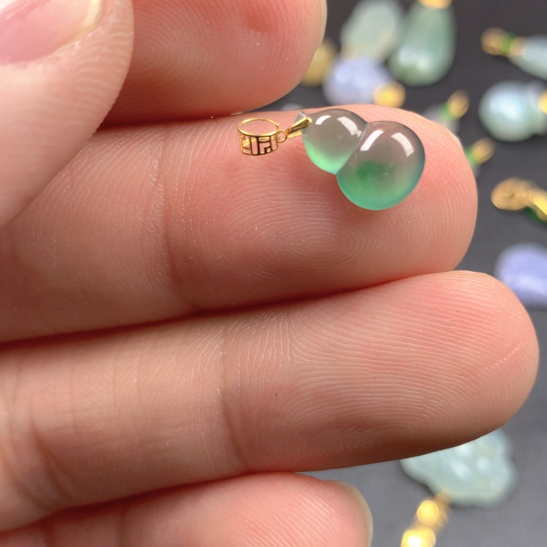 【闪购商品】颈饰18K金镶嵌翡翠翡翠