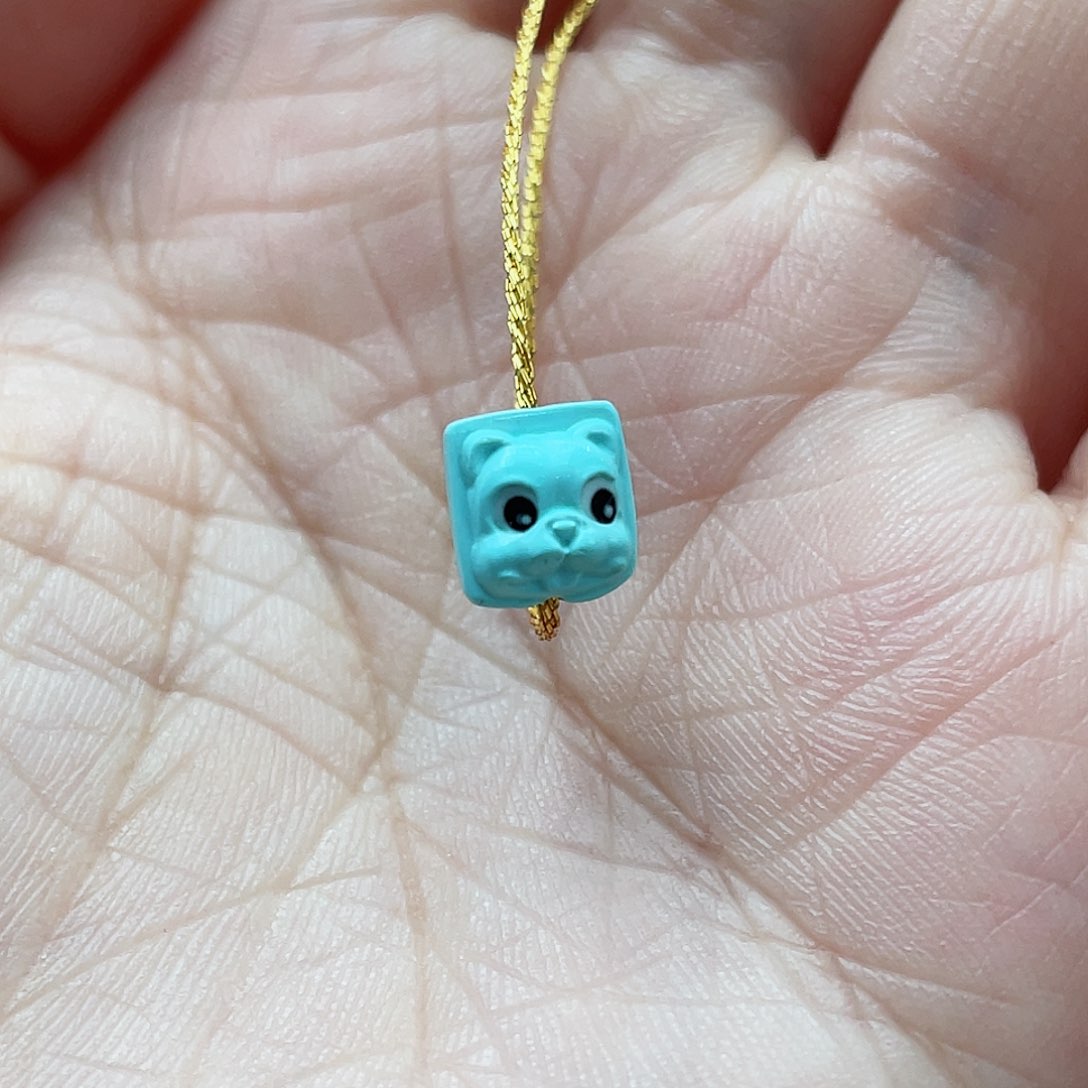 绿松石颈饰未镶嵌