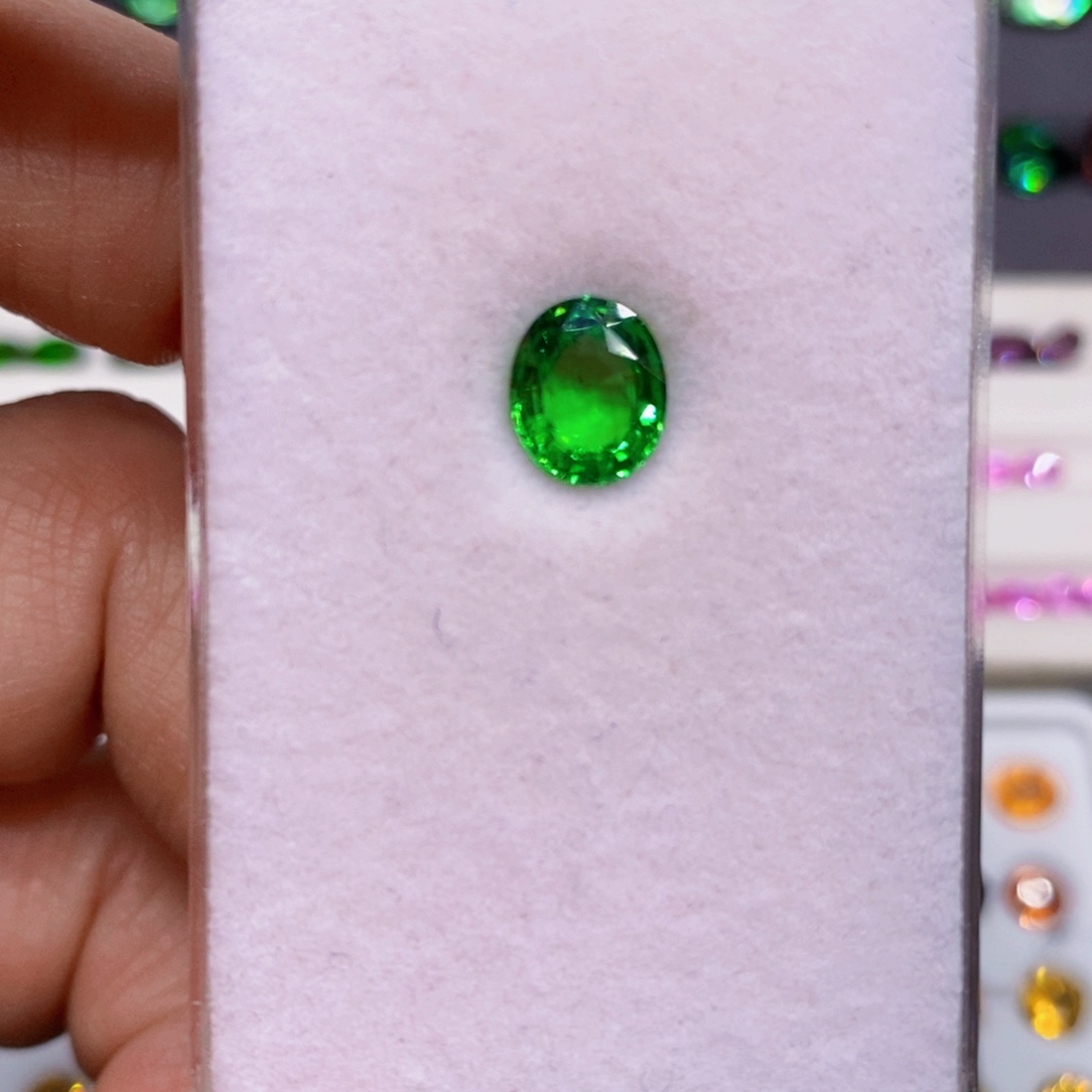 石榴石（沙弗莱）未镶嵌裸石