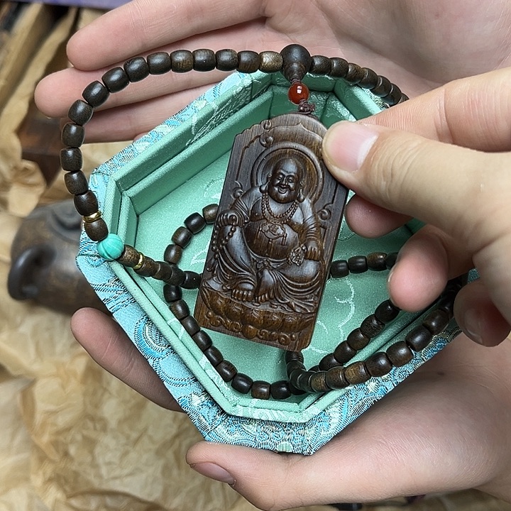 大叶紫檀（黑酸枝木类）