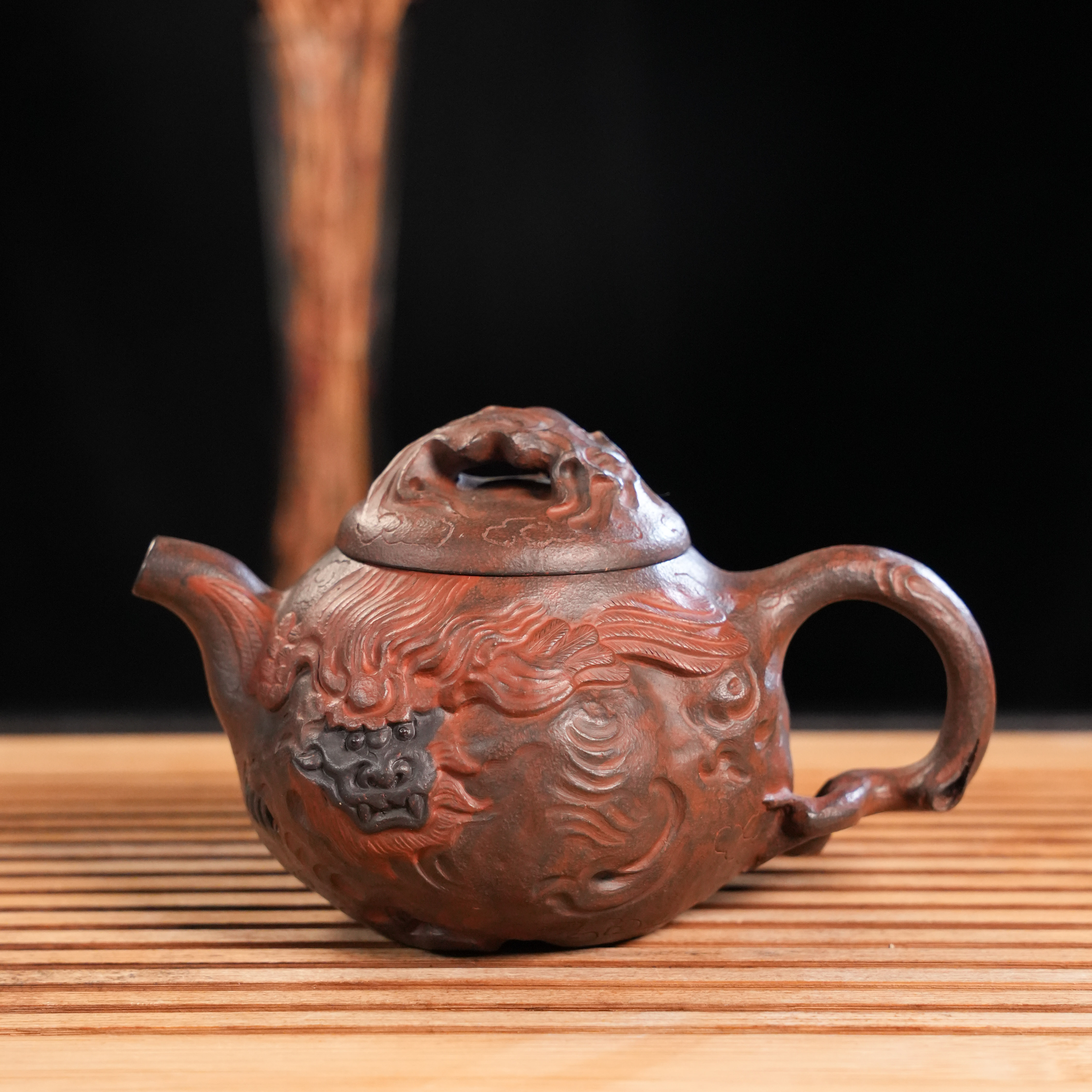 GSB3-081   高水波  宜兴手工紫砂  飞黄腾达