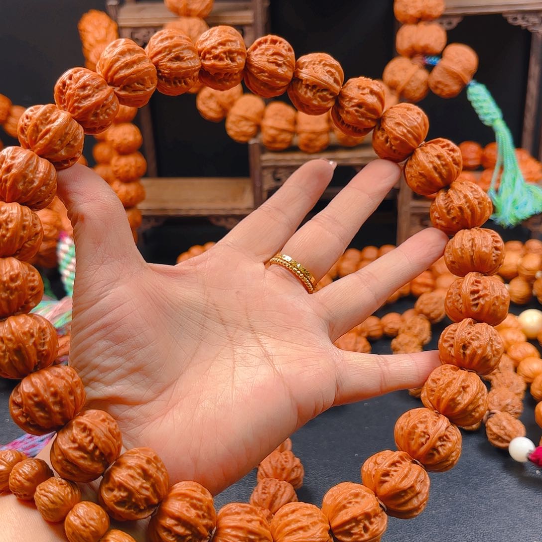 文玩核桃吊坠安**淡核桃手持