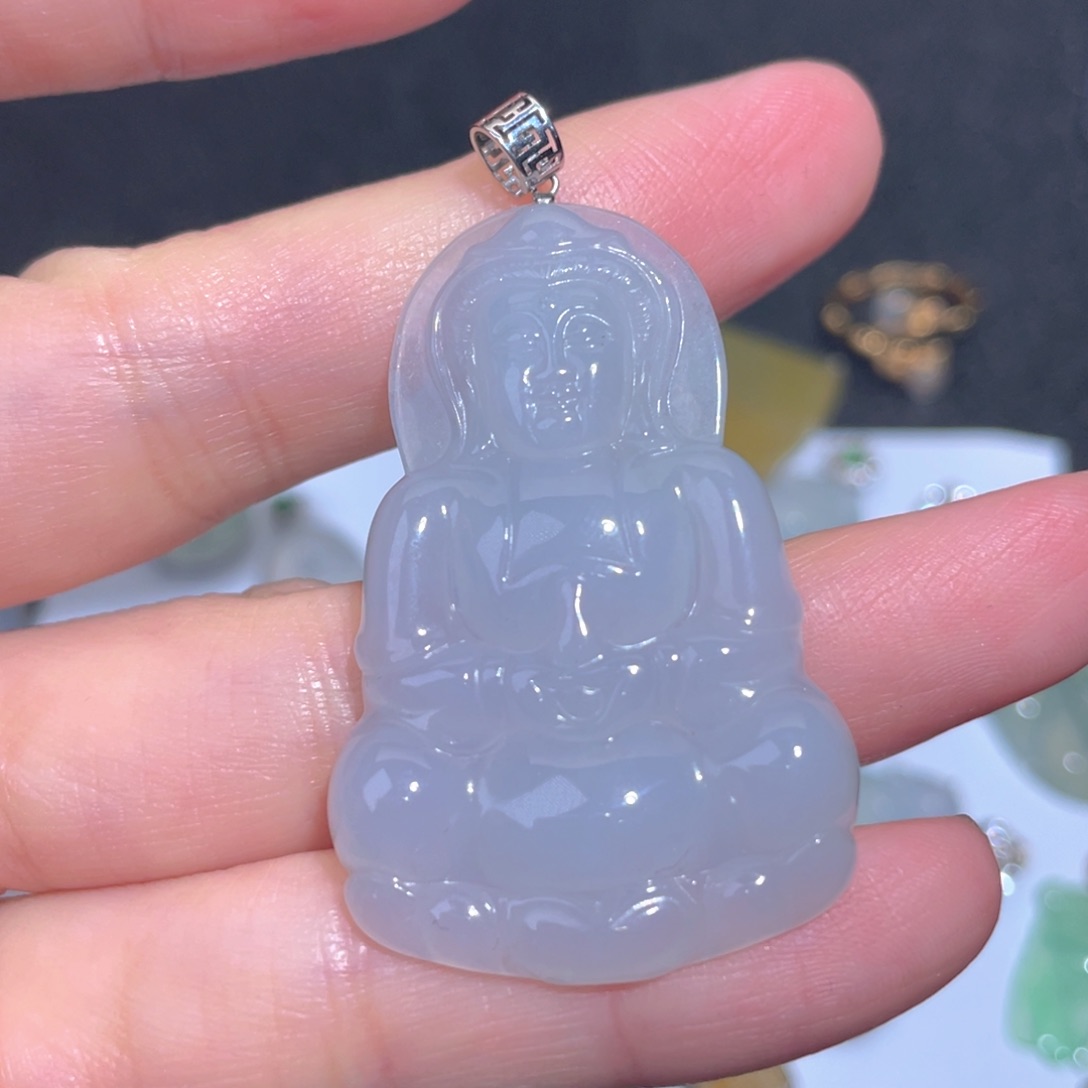 翡翠颈饰18K金镶嵌翡翠