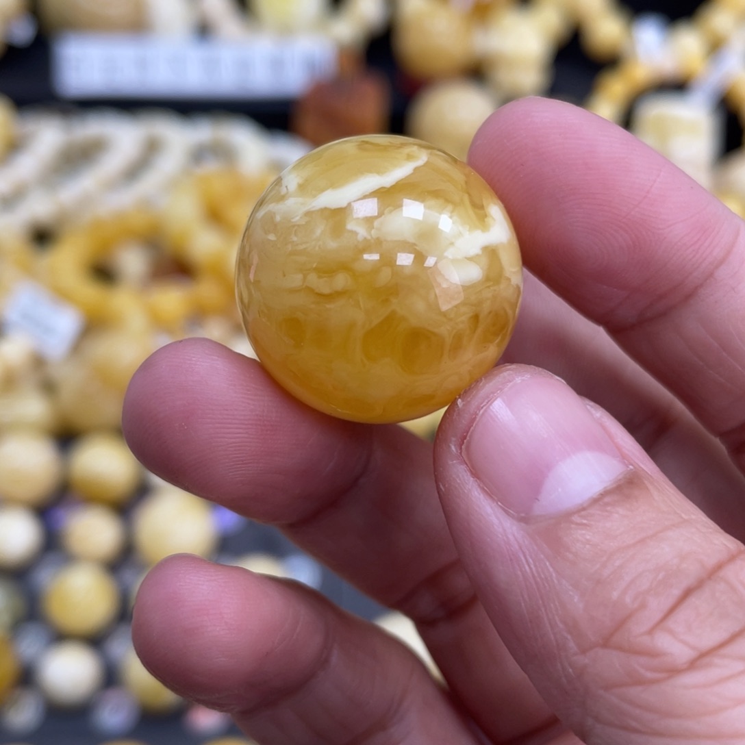 琥珀珠宝奇石未镶嵌24.5mm微瑕疵