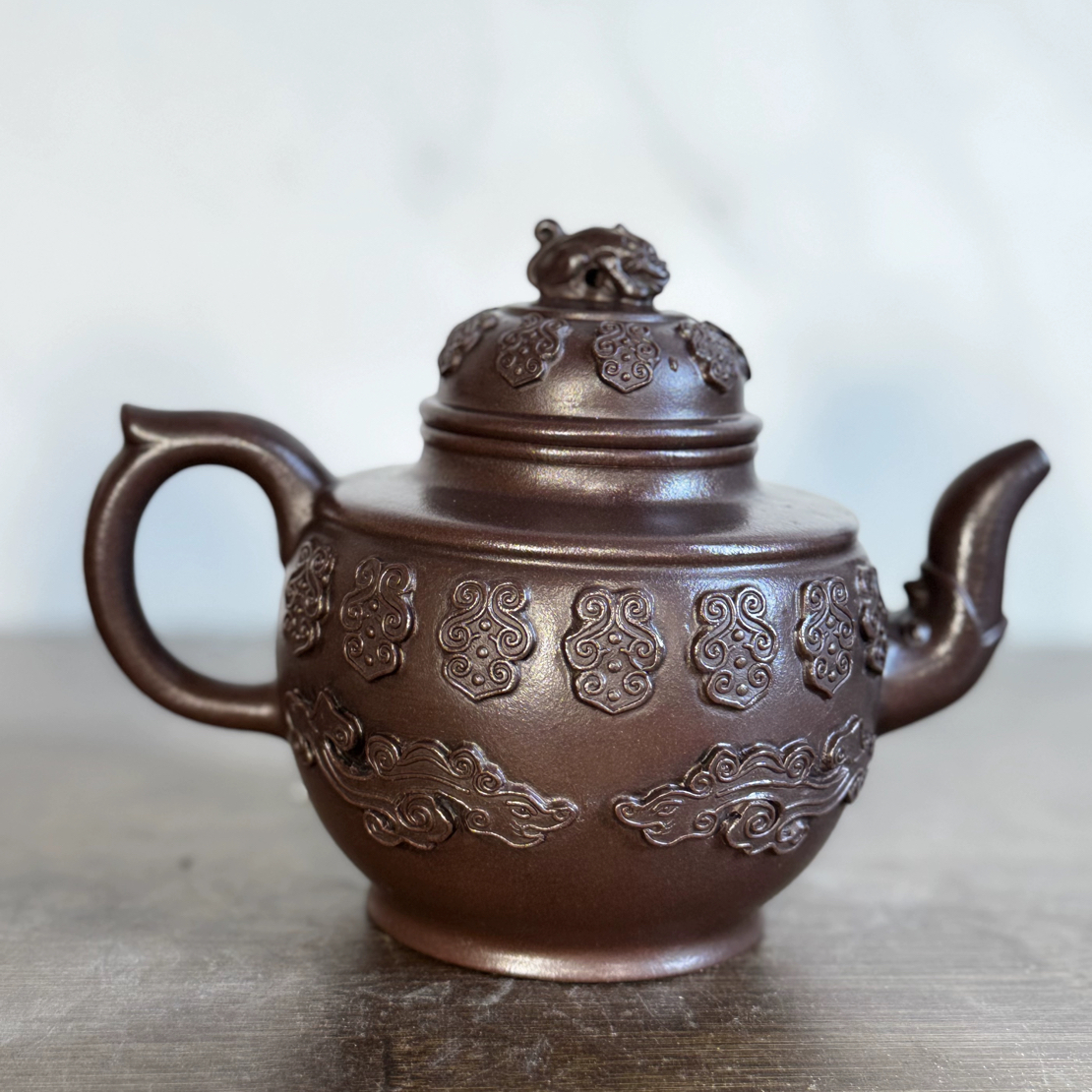 宜兴紫砂壶原矿老紫泥明代台湾回流重器精品贴片如意宫灯500CC