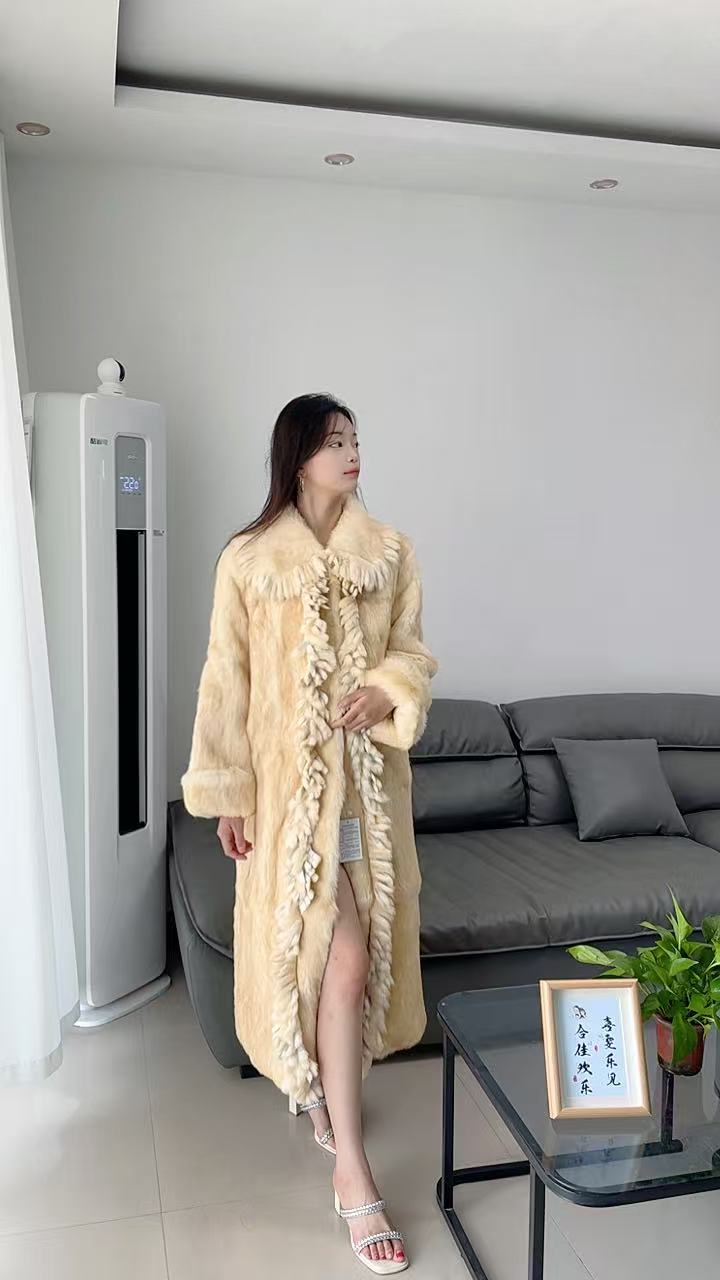 2025冬季毛领网红外套男友风冬季中长款皮衣百搭加厚时尚女装