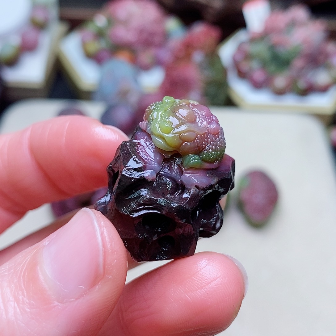 玛瑙/玉髓珠宝奇石未镶嵌Y**o盐源玛瑙定制