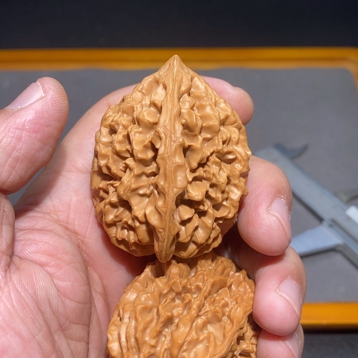 文玩核桃吊坠核桃