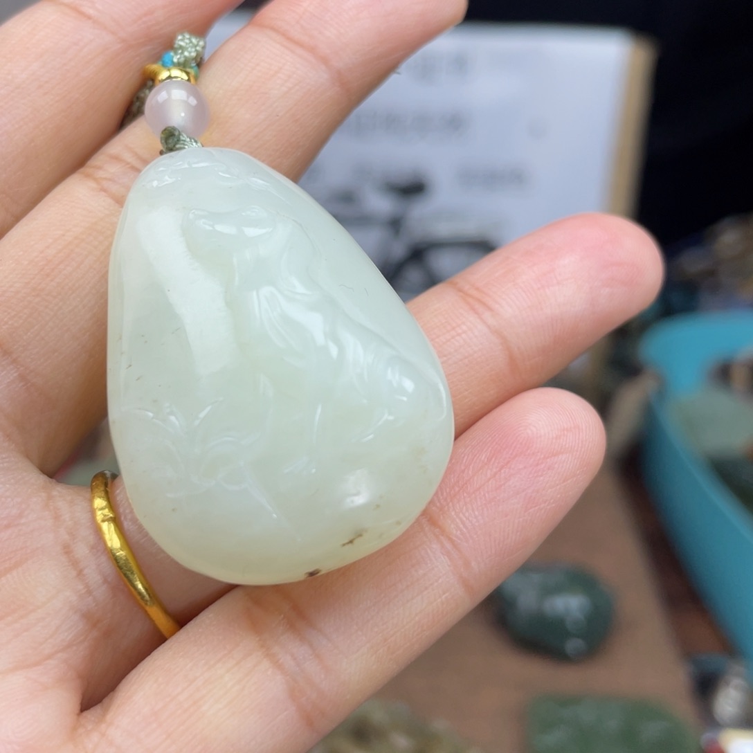 和田玉颈饰未镶嵌