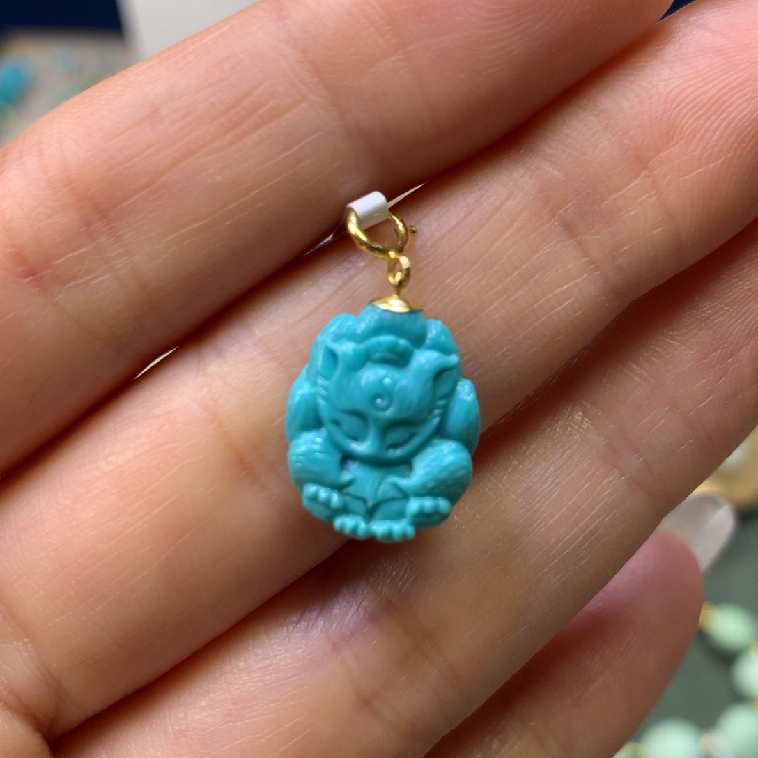 绿松石吊坠18K金镶嵌