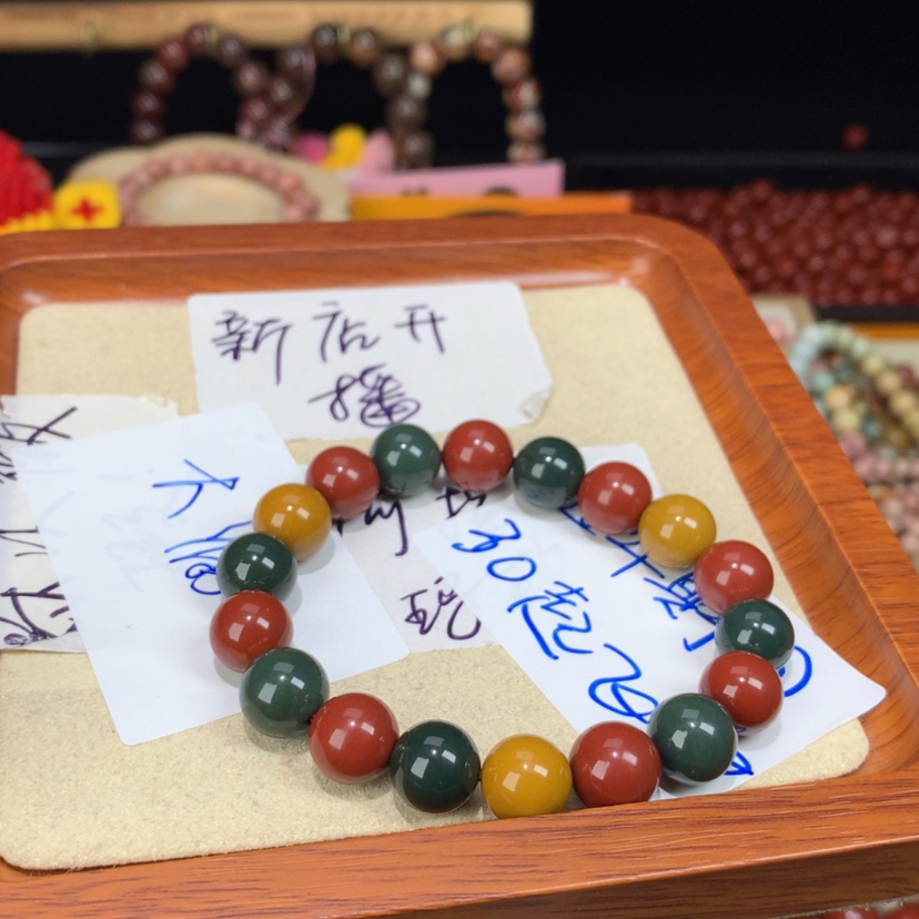 【闪购商品】石英质玉手链未镶嵌4号11咪