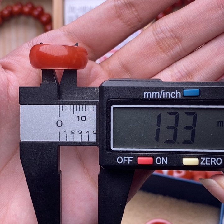 南红玛瑙配饰未镶嵌天**3小微瑕小矿点