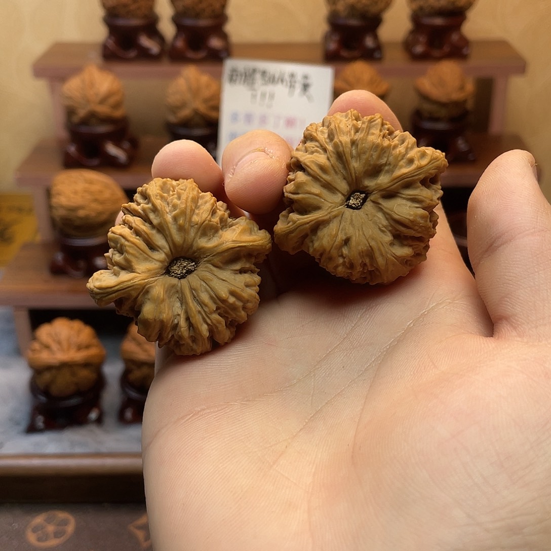 w***g吊坠文玩核桃11112