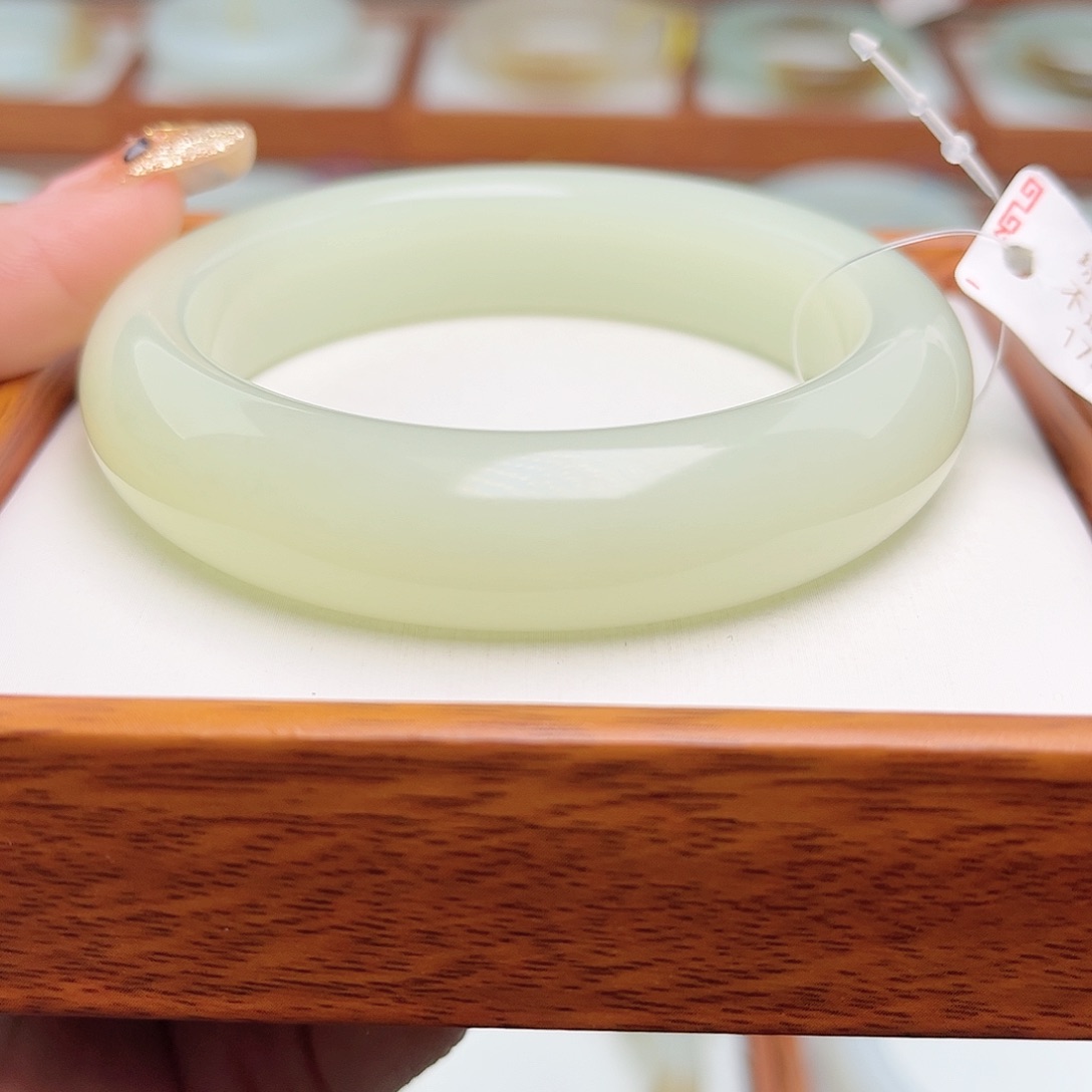 和田玉手镯未镶嵌55.3