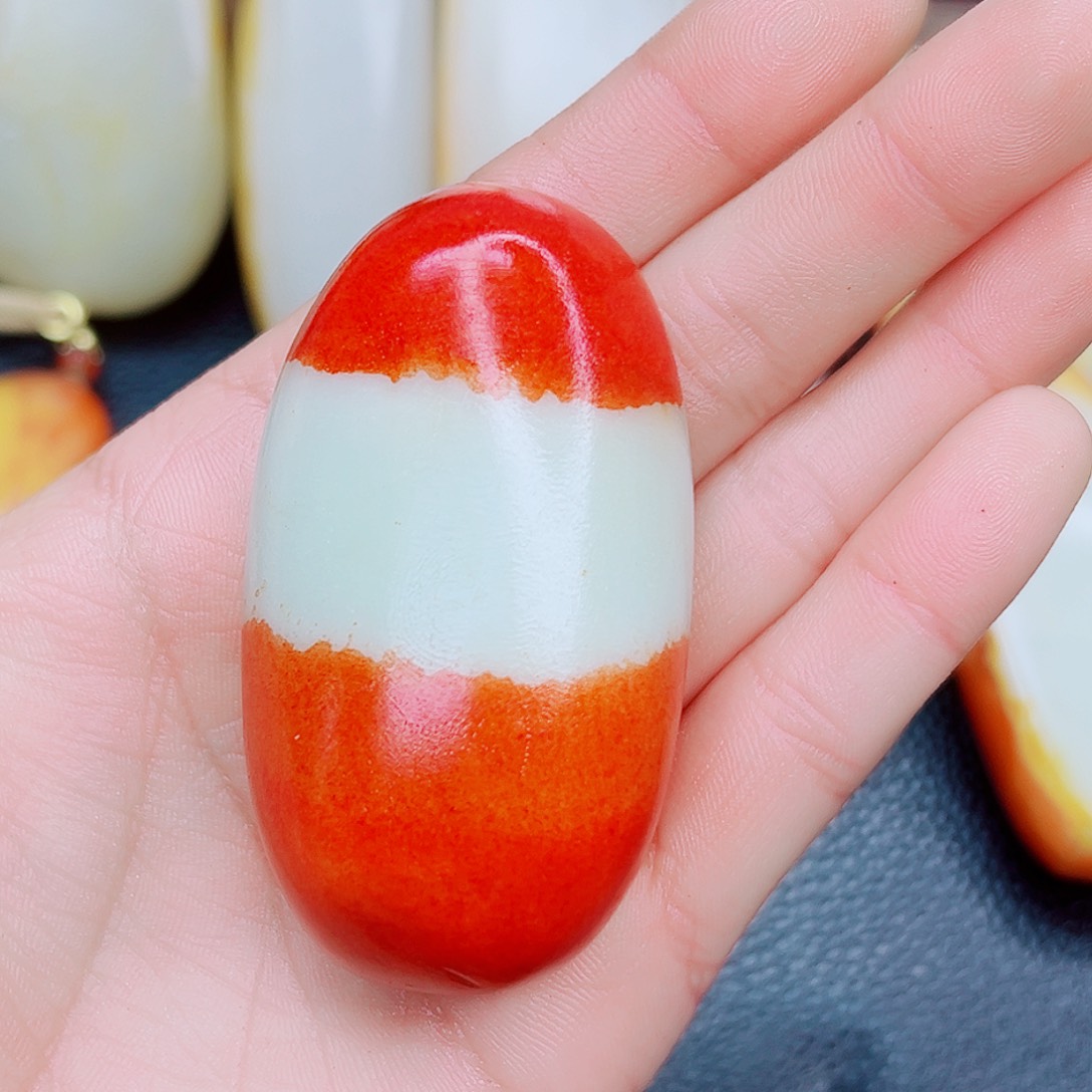 恭***乐和田玉未镶嵌挂件