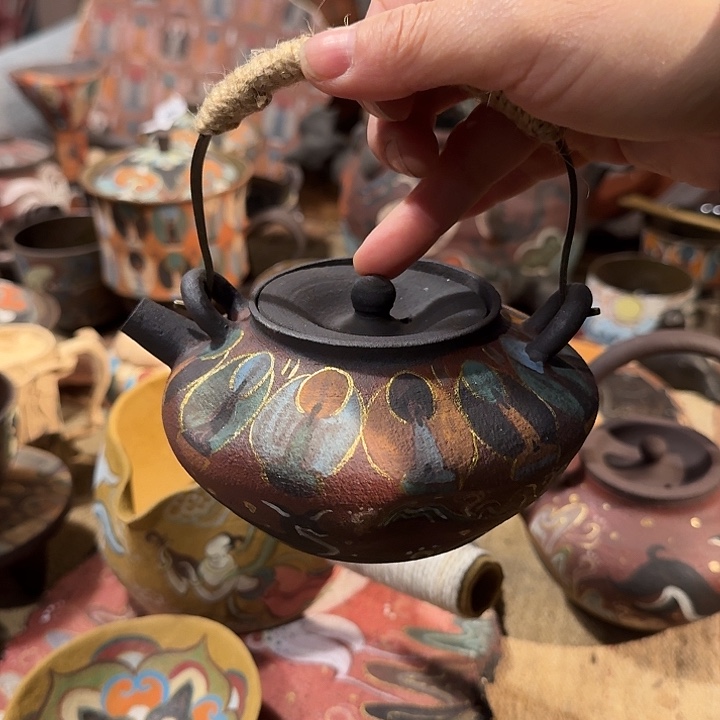 手工制作各种精美陶瓷