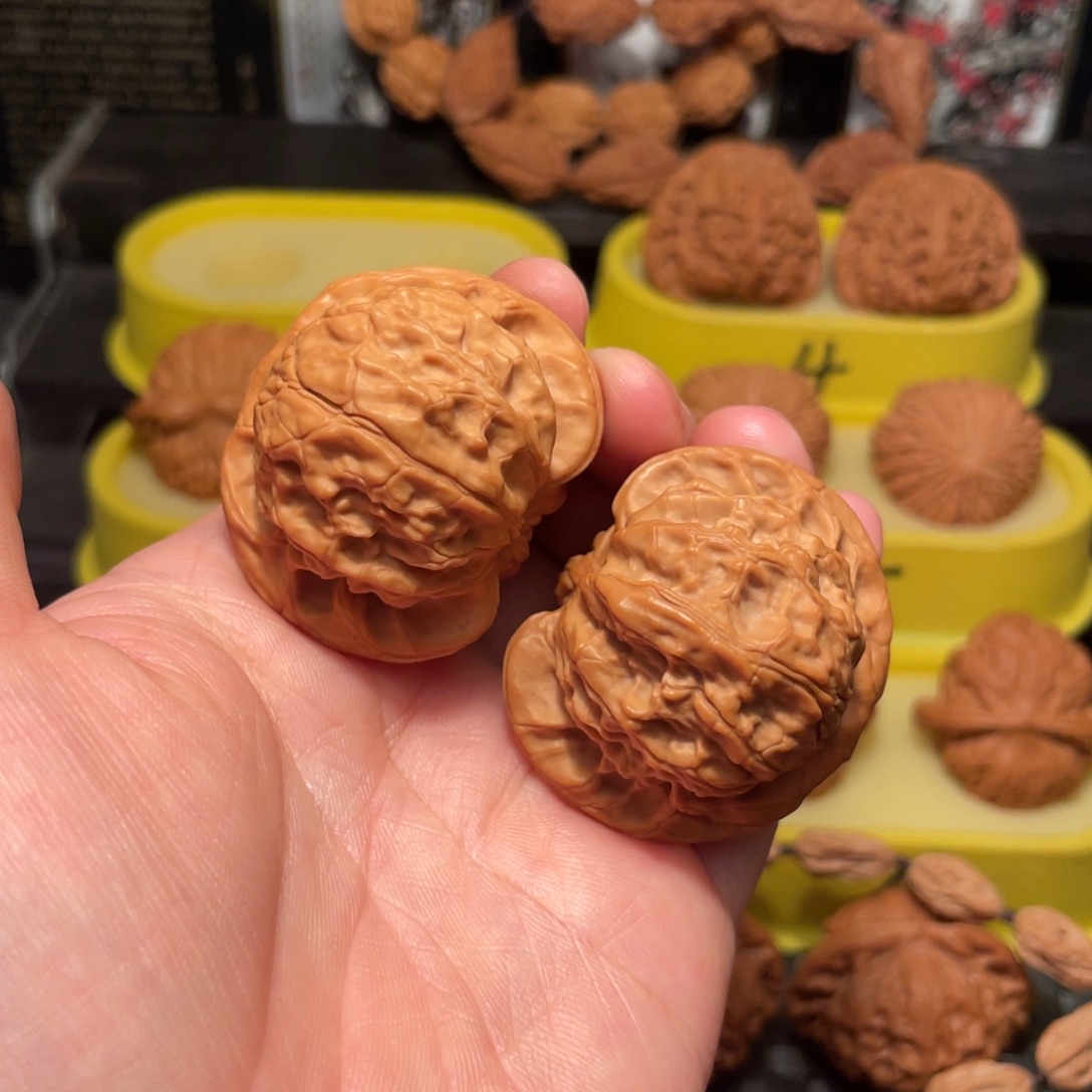 文玩核桃把件43尺图图核桃