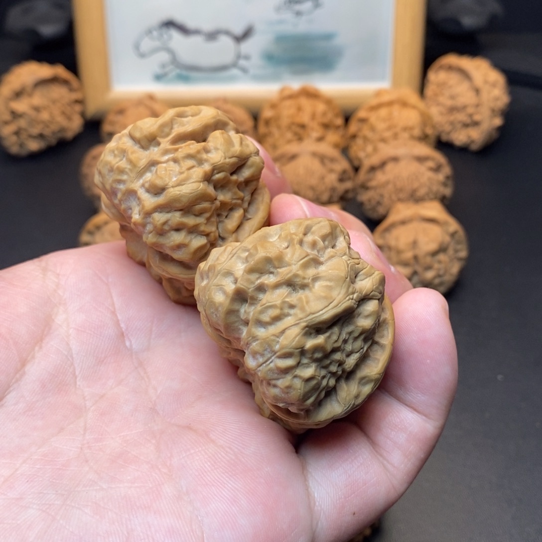 文玩核桃吊坠蛤蟆头