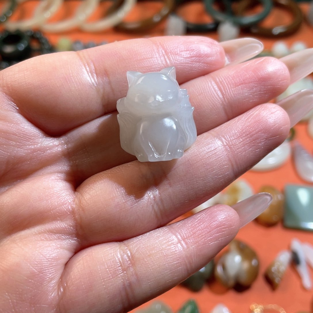 和田玉吊坠未镶嵌