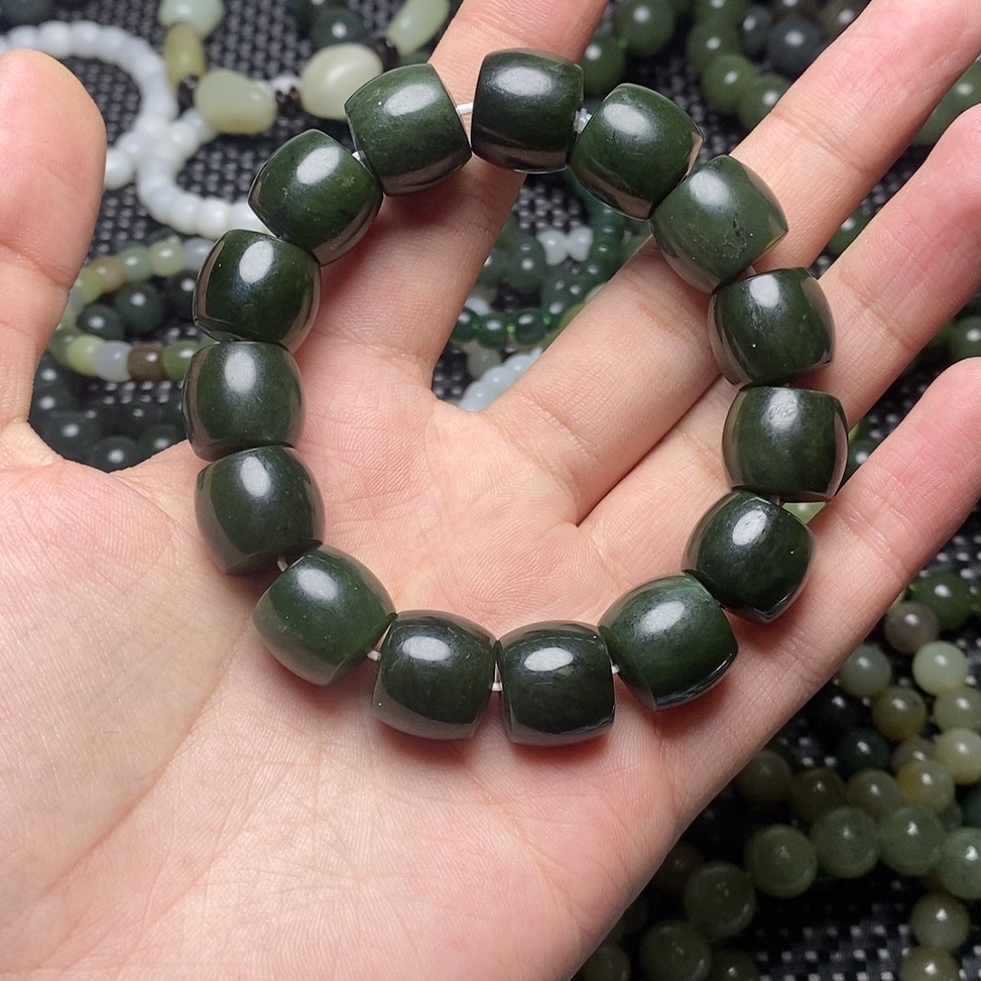 和田玉未镶嵌手串18