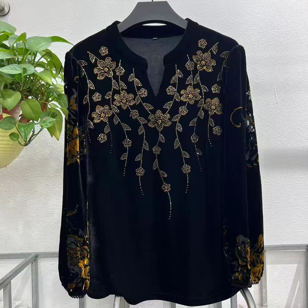 J86-77秋季新款洋气中老年V领烫钻百搭宽松衫