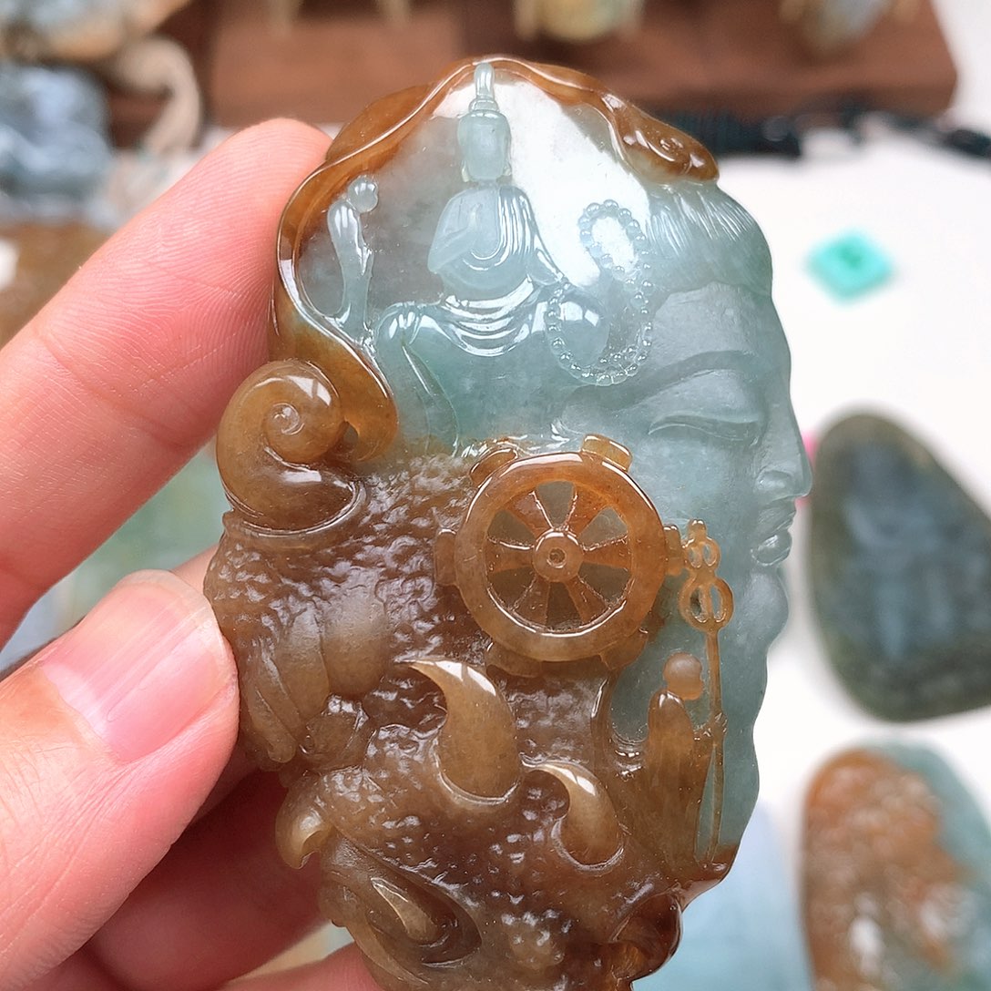 定制翡翠未镶嵌挂件