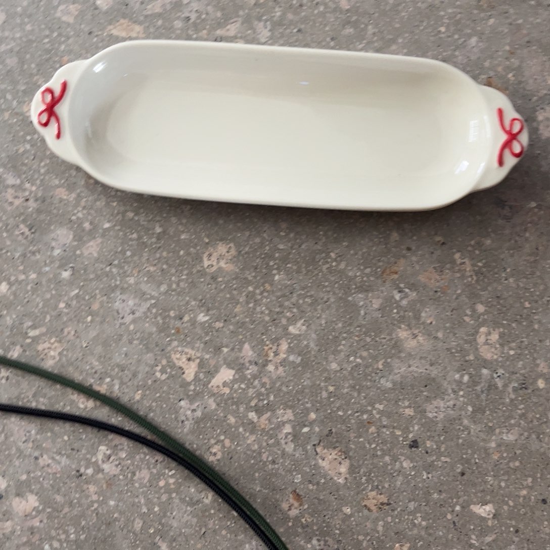 新骨瓷蝴蝶结寿司碟8寸