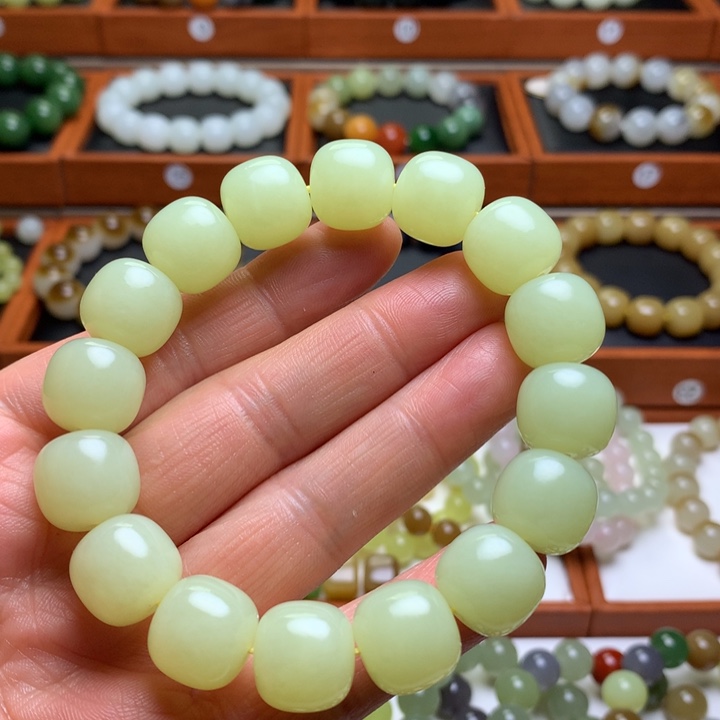 和田玉手串未镶嵌