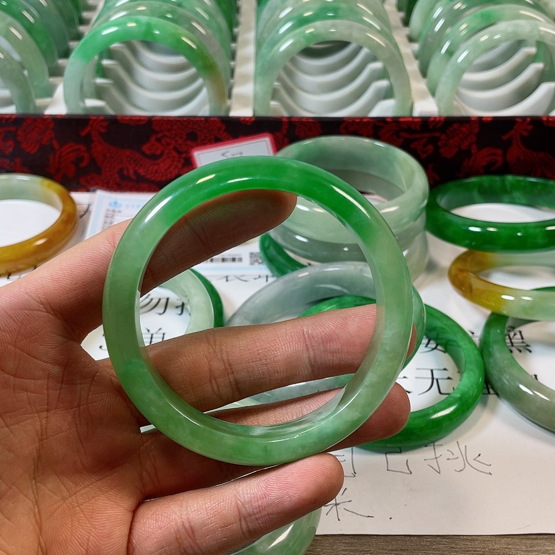翡翠未镶嵌手镯翡翠手镯翡翠手镯