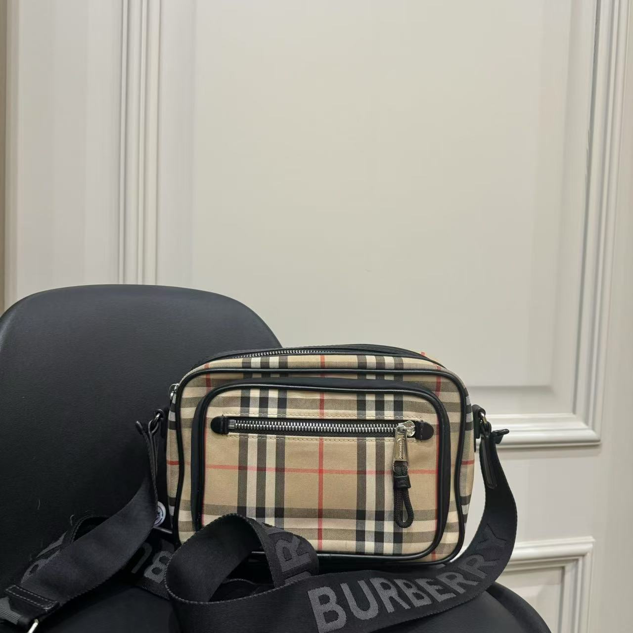 95新 BURBERRY/博柏利 乱乱子中古/女士/单肩包/93711
