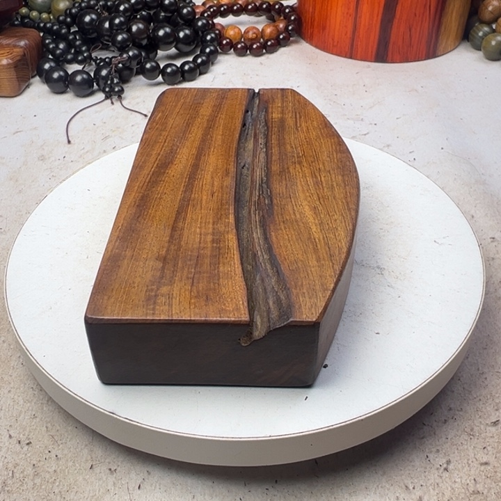 山***木非洲檀香底座摆件