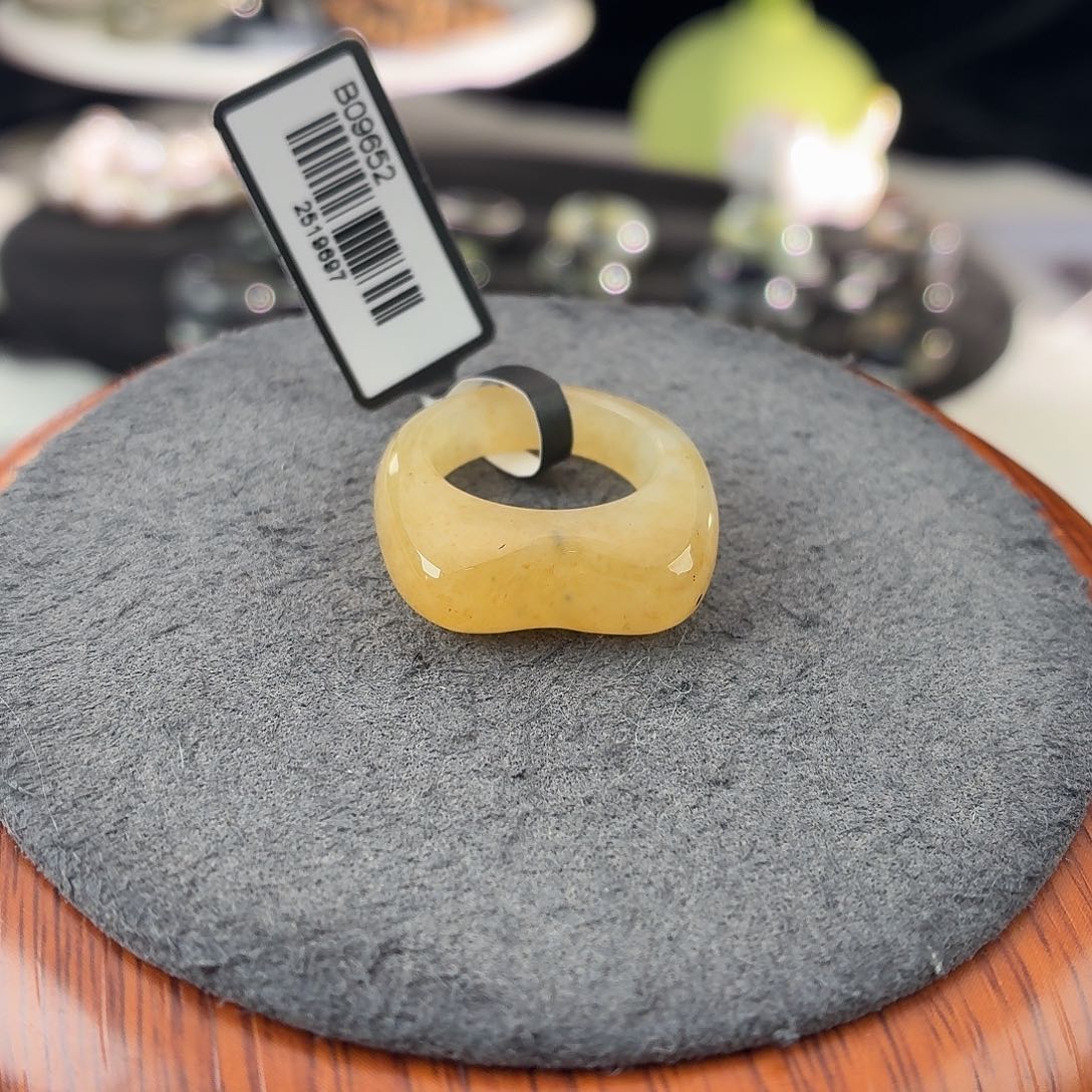 和田玉未镶嵌戒指b155糖猫耳15.8