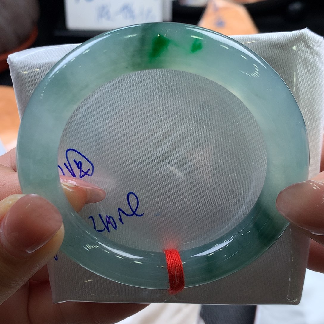 翡翠未镶嵌手镯54.6圆