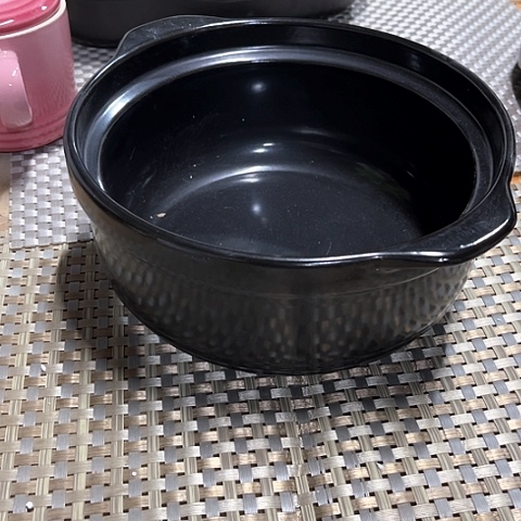 微瑕，明火，口径21高度9变形针孔拖釉