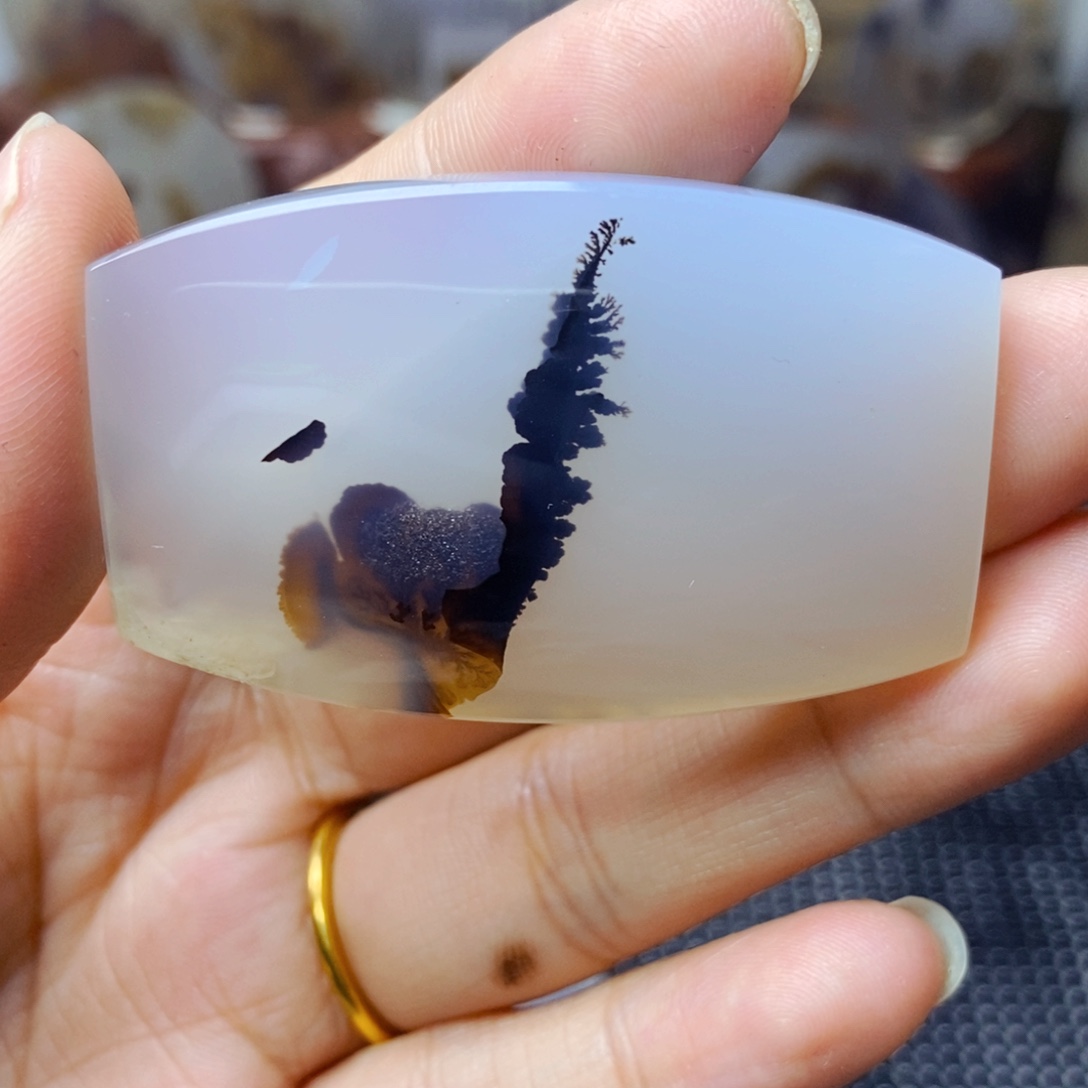 黑***泉玛瑙/玉髓未镶嵌珠宝半成品