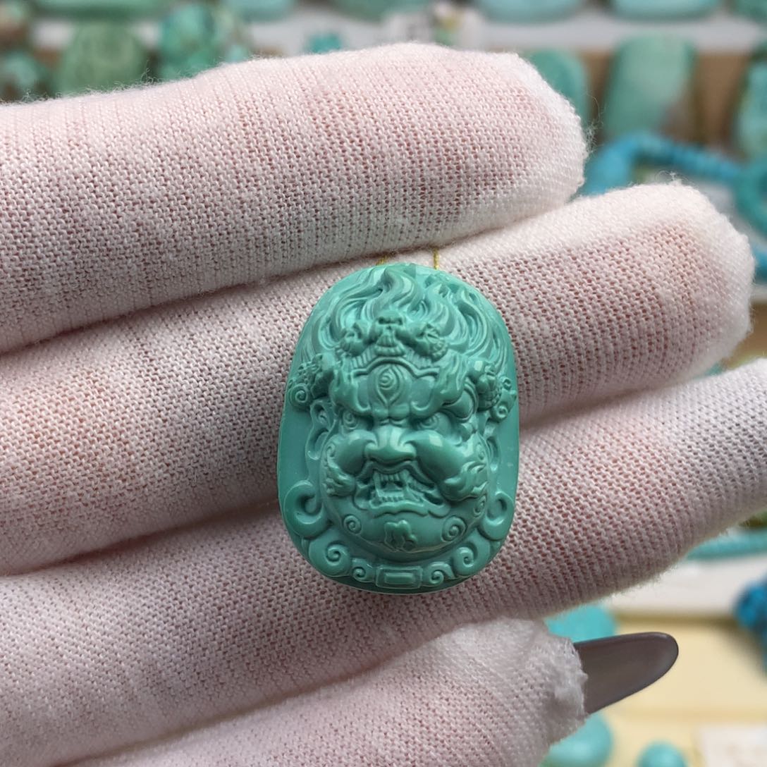 未镶嵌绿松石珠宝奇石