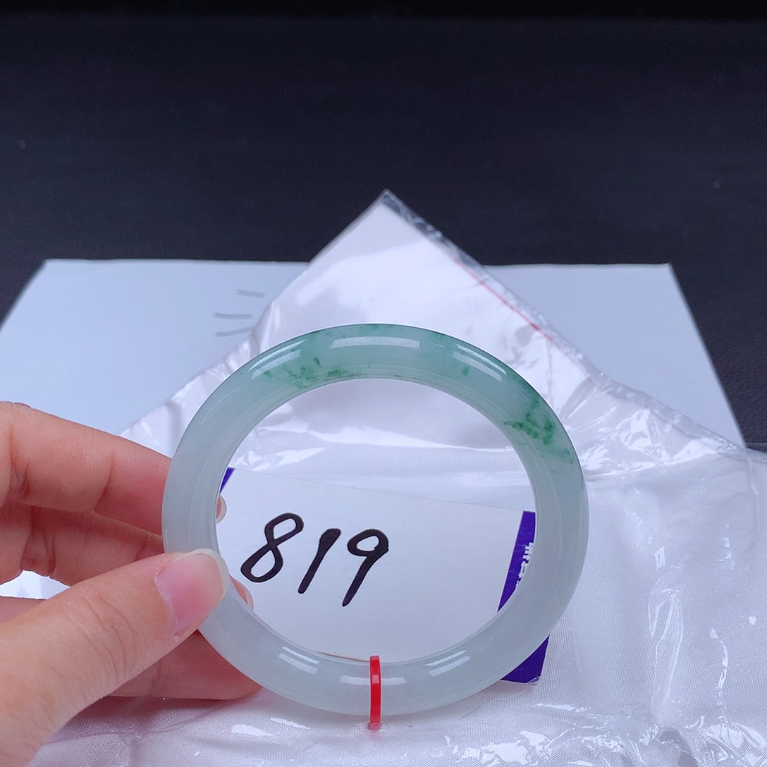 翡翠手镯未镶嵌手镯001643