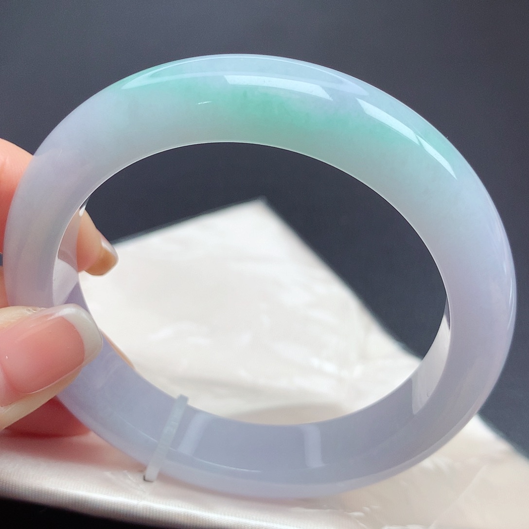 翡翠手镯未镶嵌1009n n n n n n