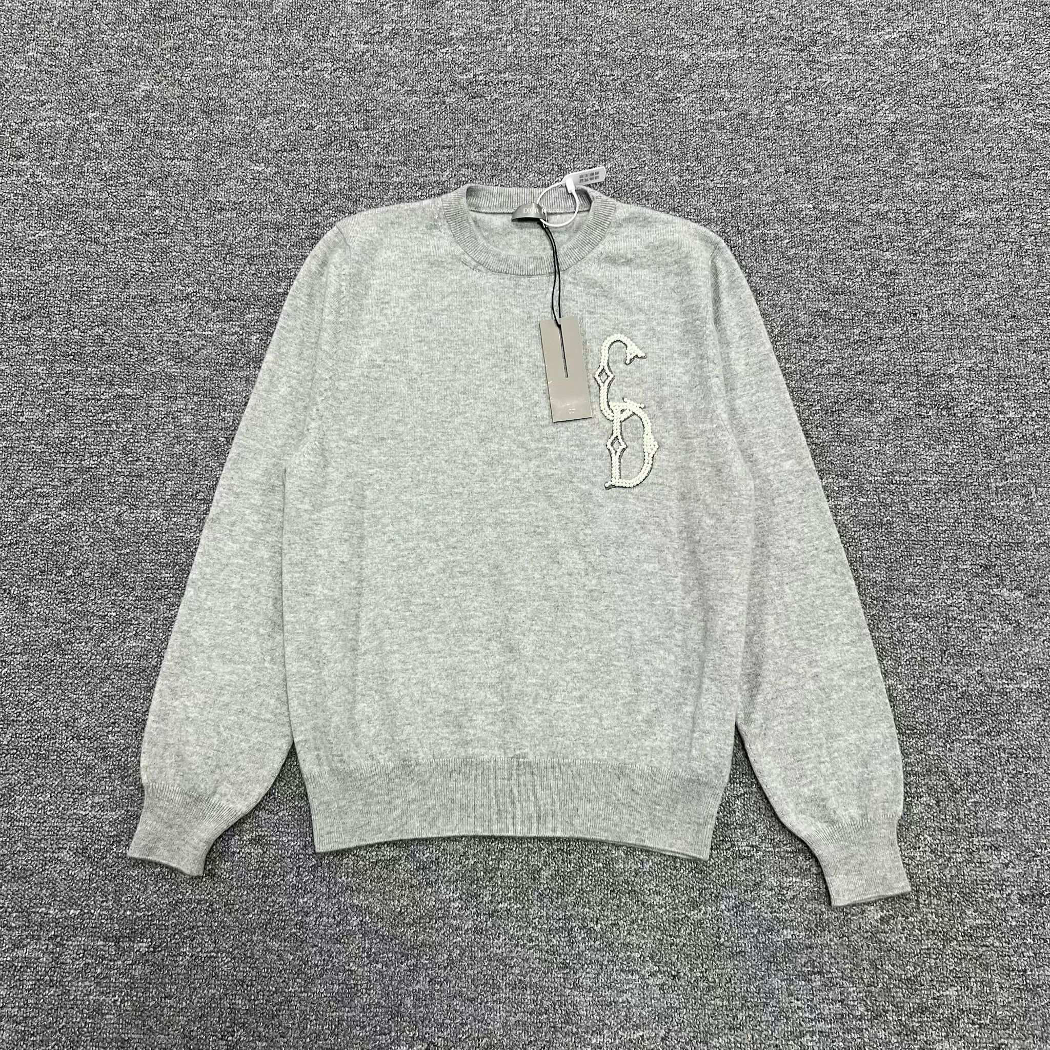 未使用 DIOR/迪奥 （东楠）Dior CD珍珠Logo灰色羊毛针织卫衣