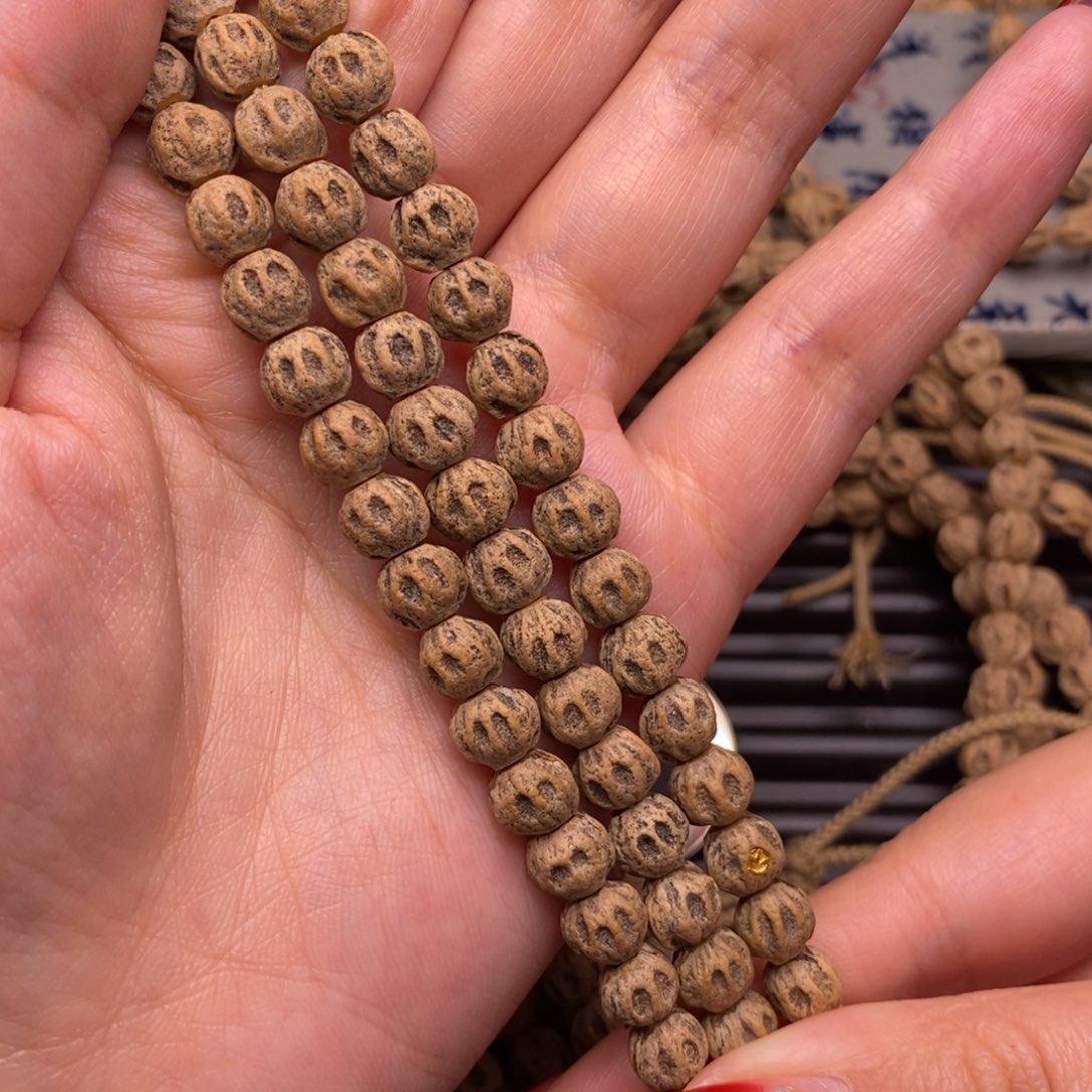 柏香籽/百香籽吊坠功****?