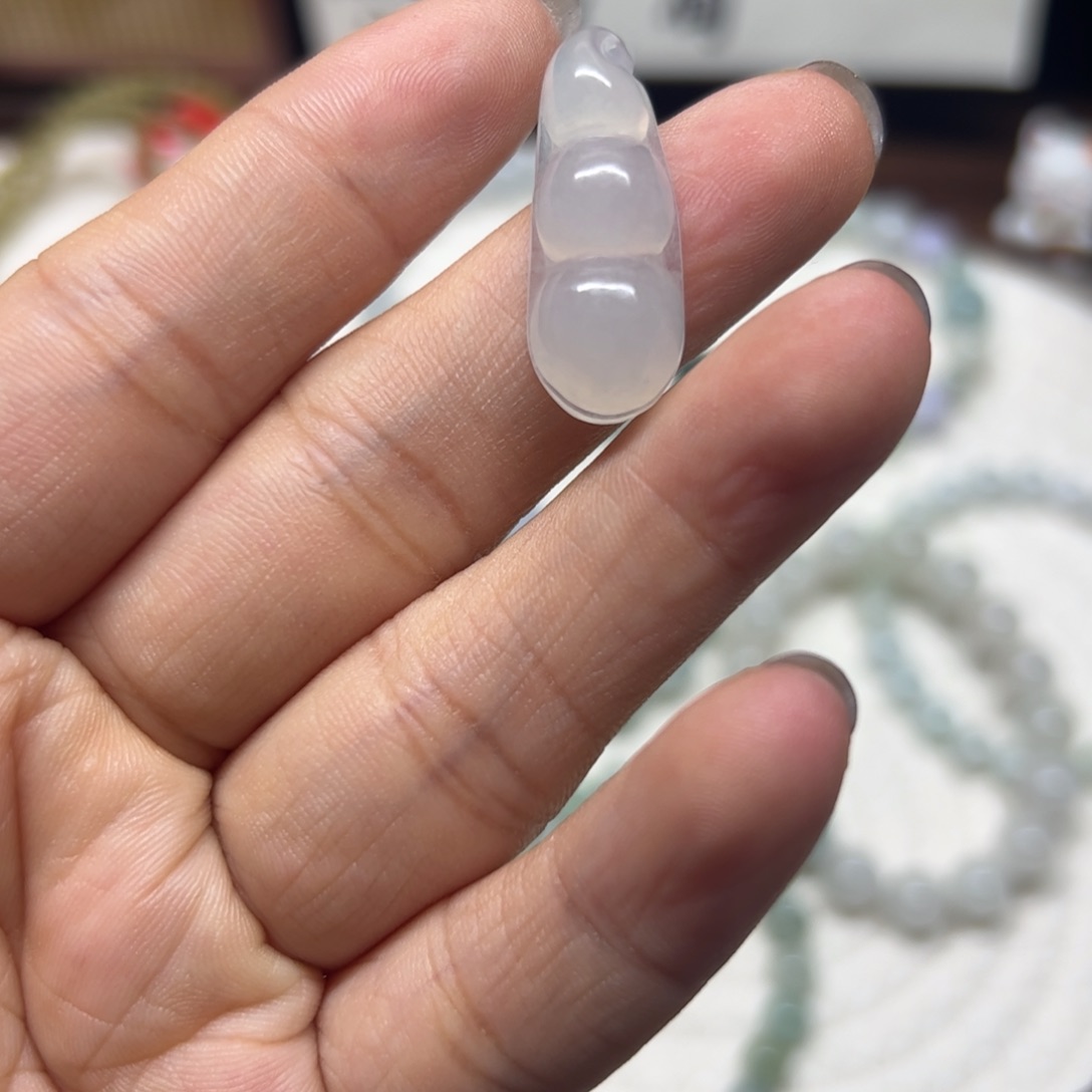 定制翡翠未镶嵌翡翠豆子