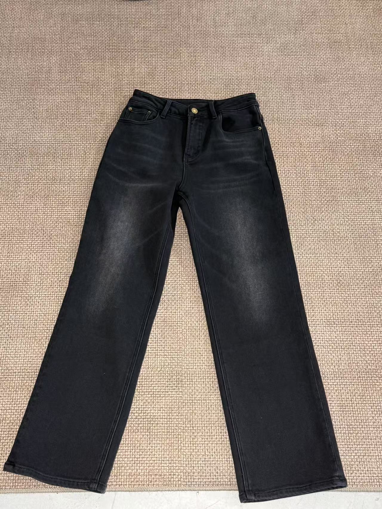 新款时尚百搭裤子 YT3880