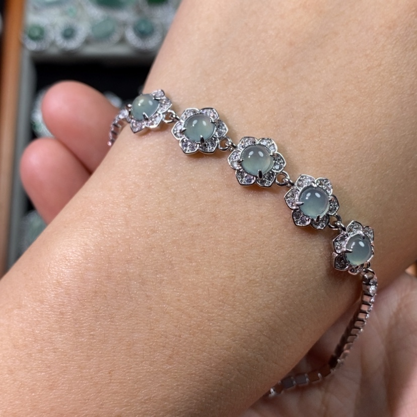 【闪购商品】翡翠颈饰未镶嵌天然