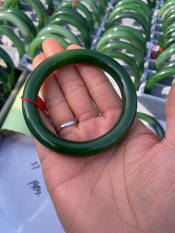 和田玉碧玉手镯精品