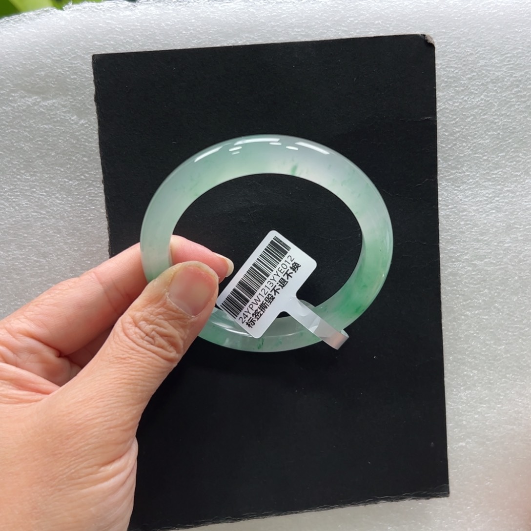 石英质玉手镯未镶嵌➕佳佳555657