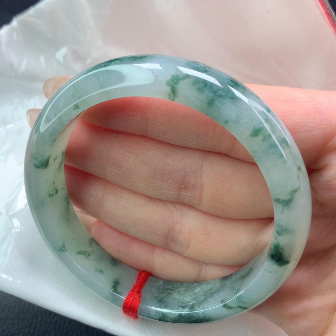 翡翠未镶嵌手镯(6号)