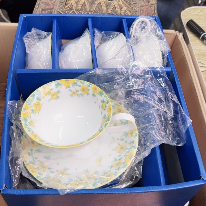 摆件一盒瓷器默认微瑕