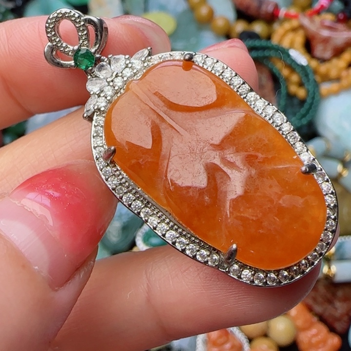 翡翠颈饰未镶嵌天然A货92